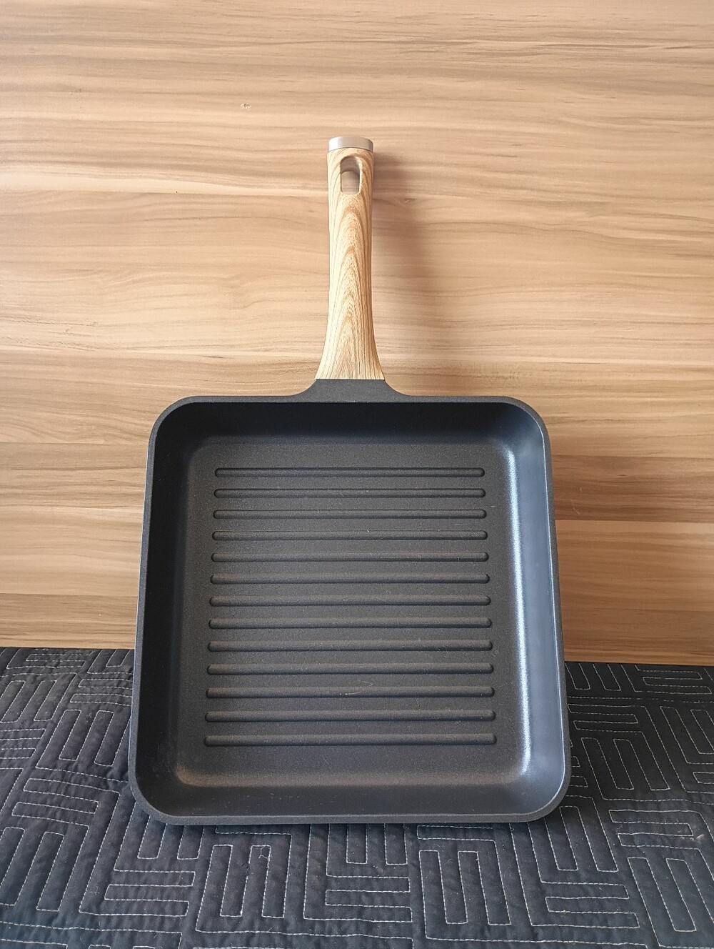 Non-Branded Black Grill Pan with Wood-Tone Handle